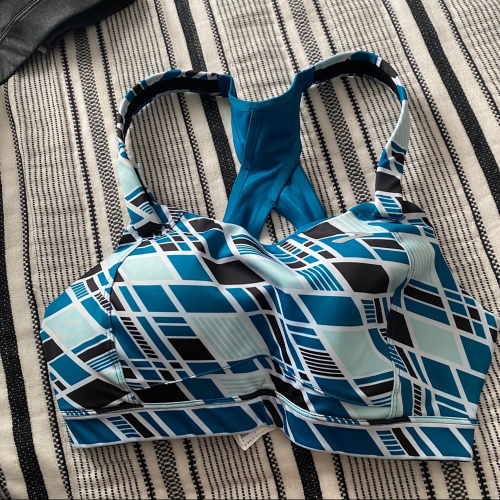 Brooks sports bra